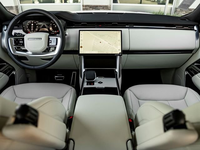 New 2026 Fuji White Land Rover SE image 18