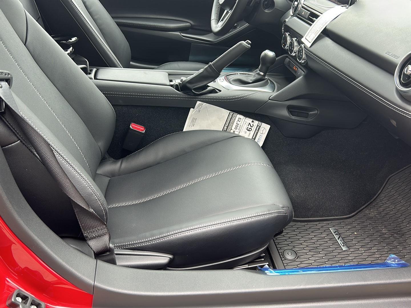 2025 Mazda MX-5 Miata Grand Touring - Photo 21