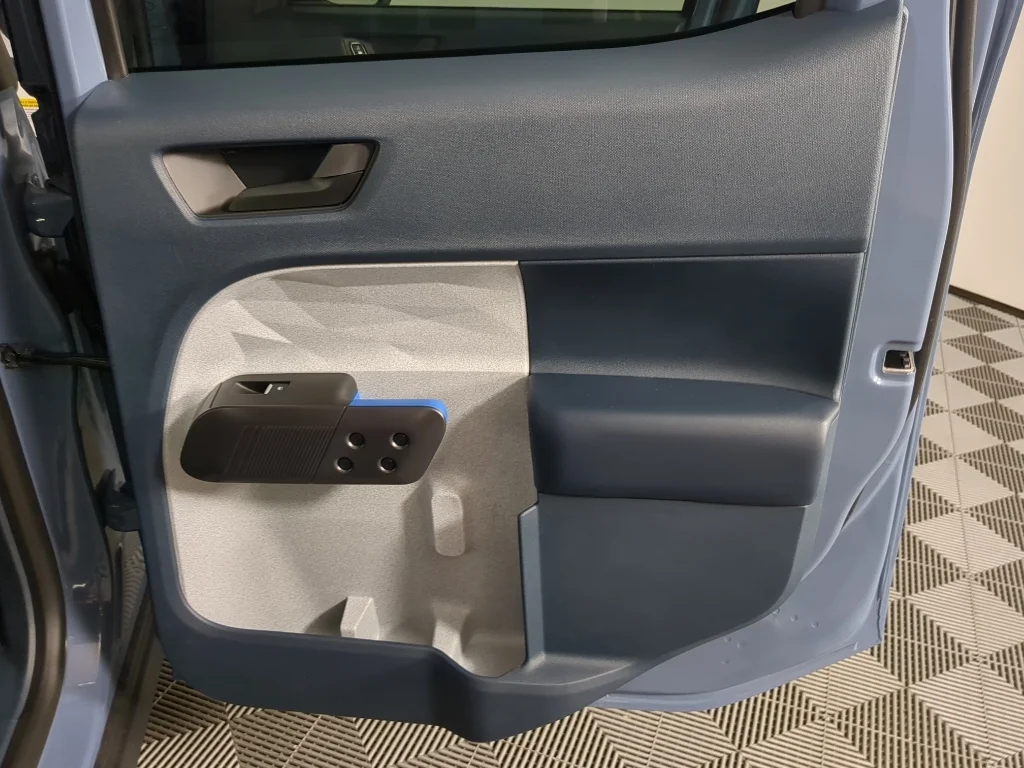 New 2026 Azure Gray Metallic Tri-Coat Ford XLT image 21