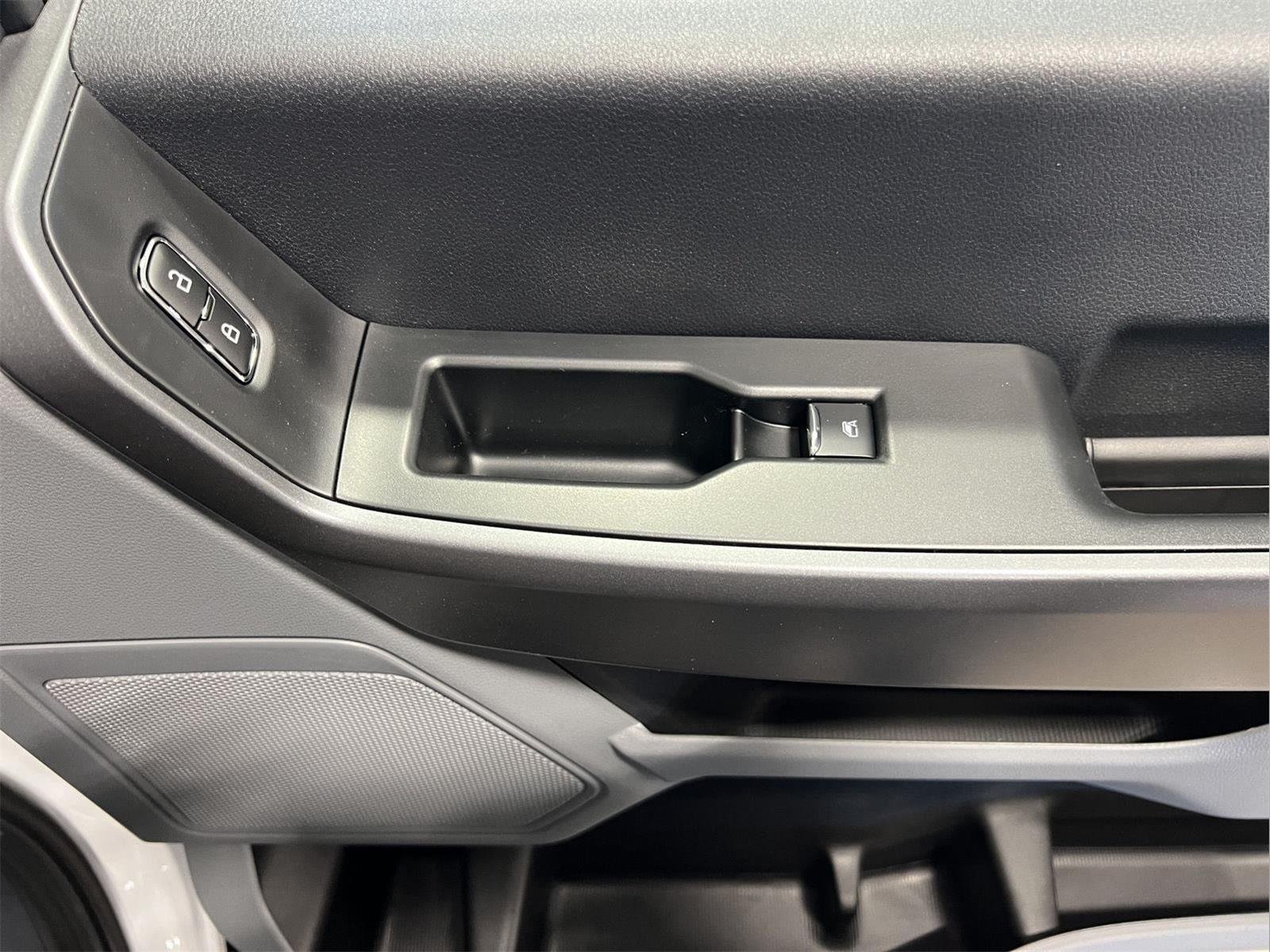 New 2026 Oxford White Ford F-350® XLT image 12