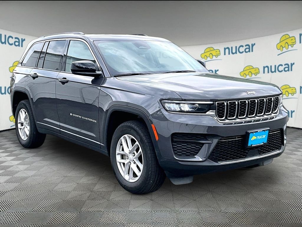 Used 2023 Baltic Gray Metallic Clearcoat Jeep Laredo image 1