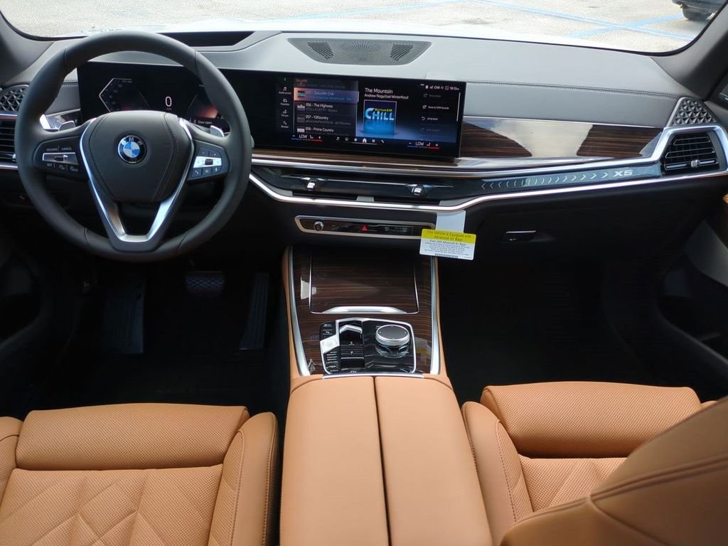 New 2026 Alpine White BMW xDrive40i image 15