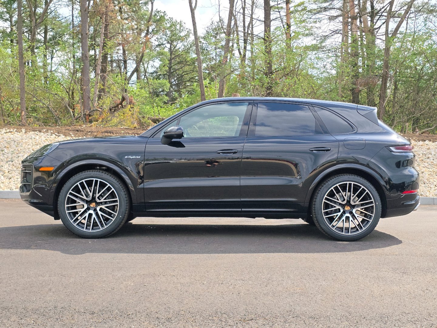Used 2026 Porsche Cayenne E-Hybrid with VIN WP1AE2AY1TDA11056 for sale in Dayton, OH