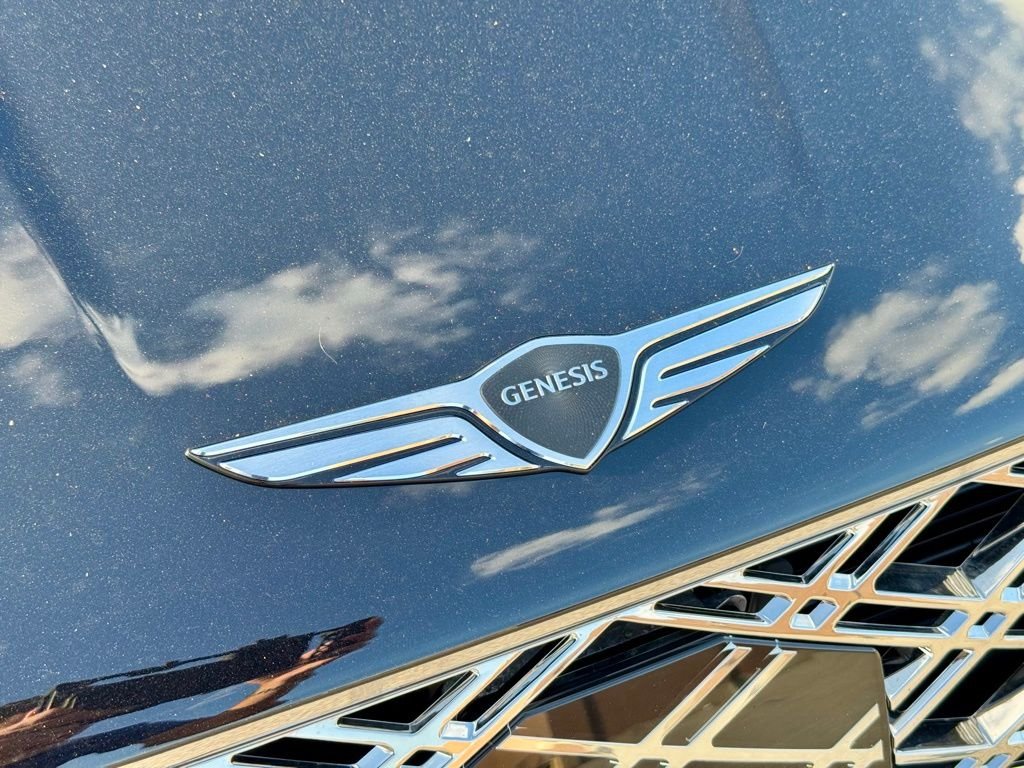 Used 2026 Black Genesis 2.5T Advanced image 8