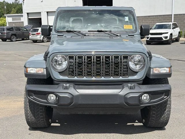 Used 2024 Gray Jeep Nighthawk image 8