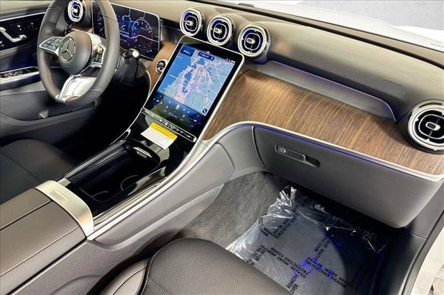 New 2026 Polar White Mercedes-Benz GLC 300 image 57