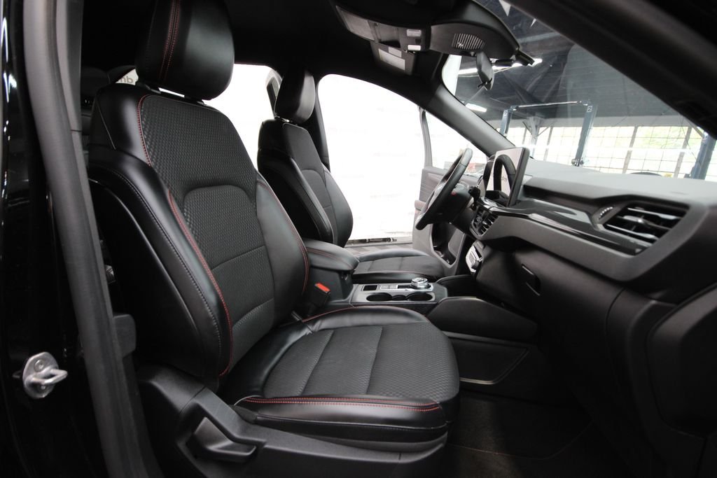Used 2023 Black Ford ST-Line image 26