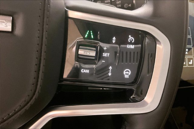 Used 2024 Eiger Grey Metallic Land Rover SE image 19