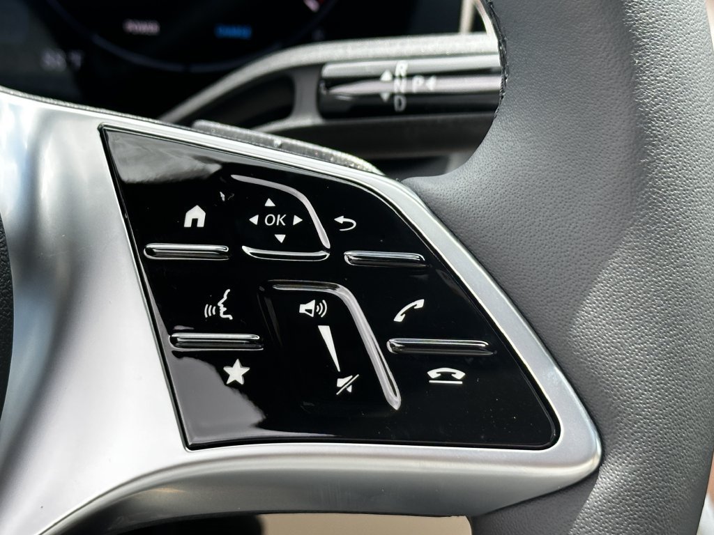 New 2026 Polar White Mercedes-Benz GLC 300 image 66