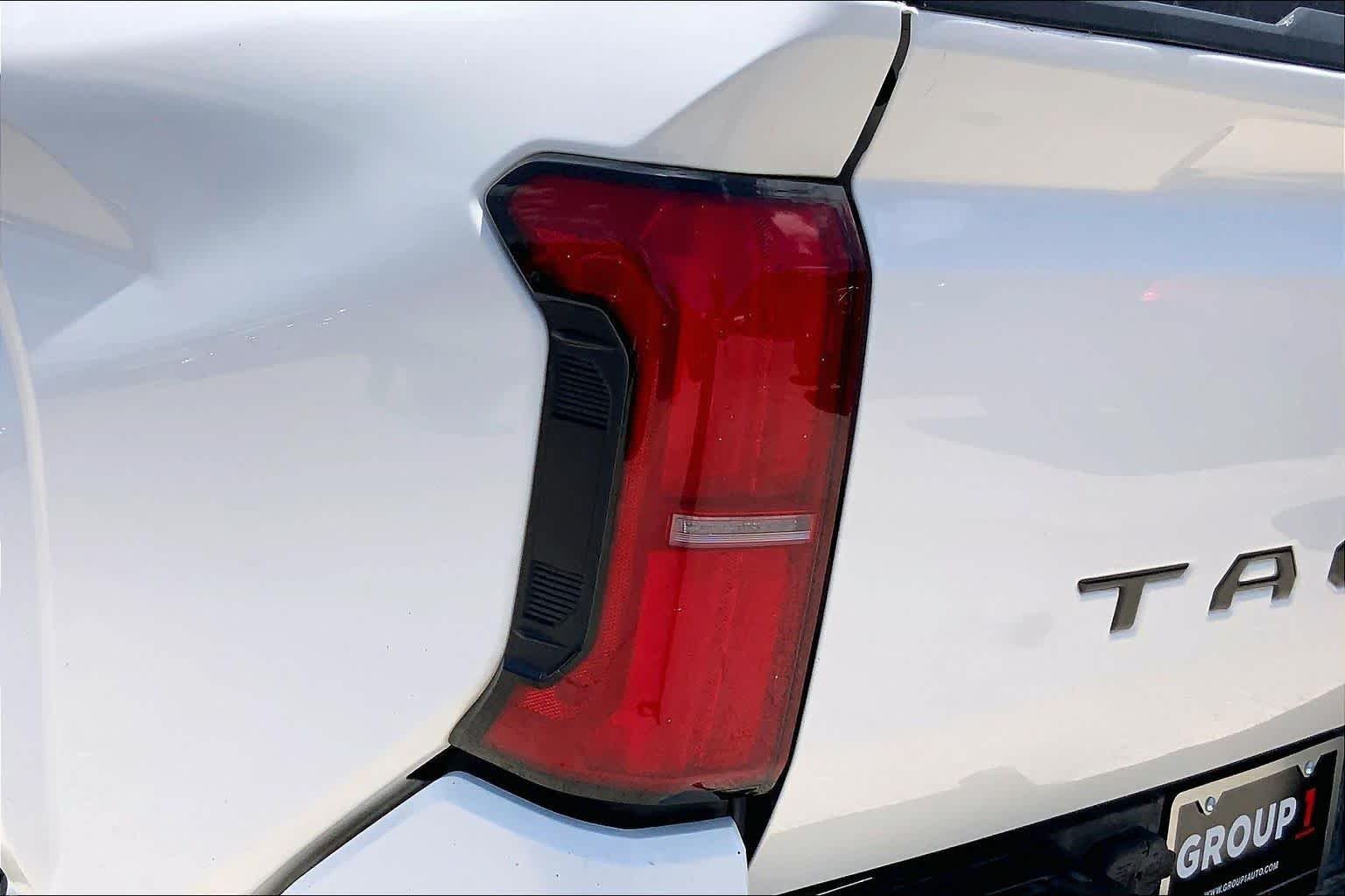 Used 2024 Ice Cap Toyota SR5 image 28