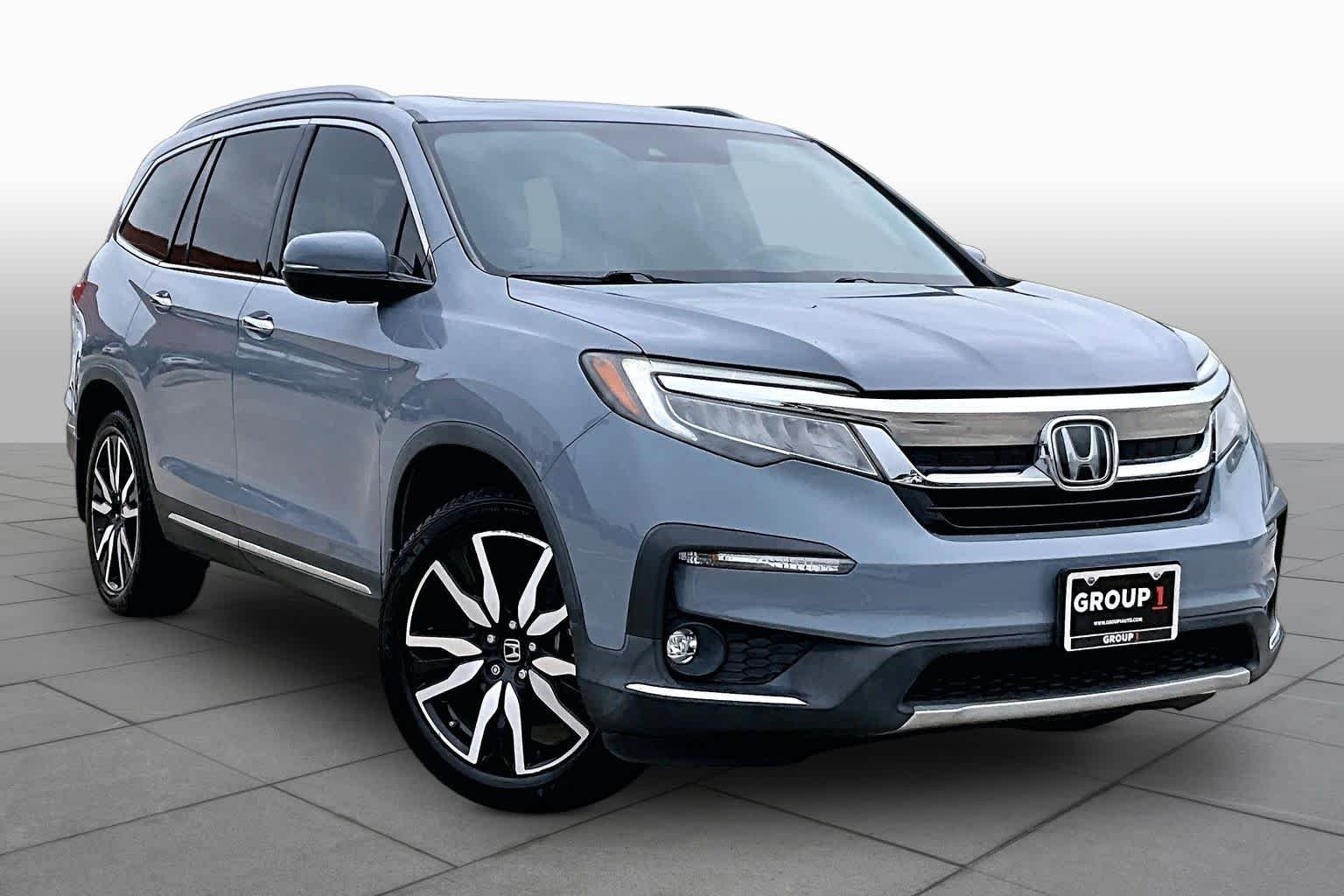 Used 2022 Sonic Gray Pearl Honda Touring 7-Passenger image 3