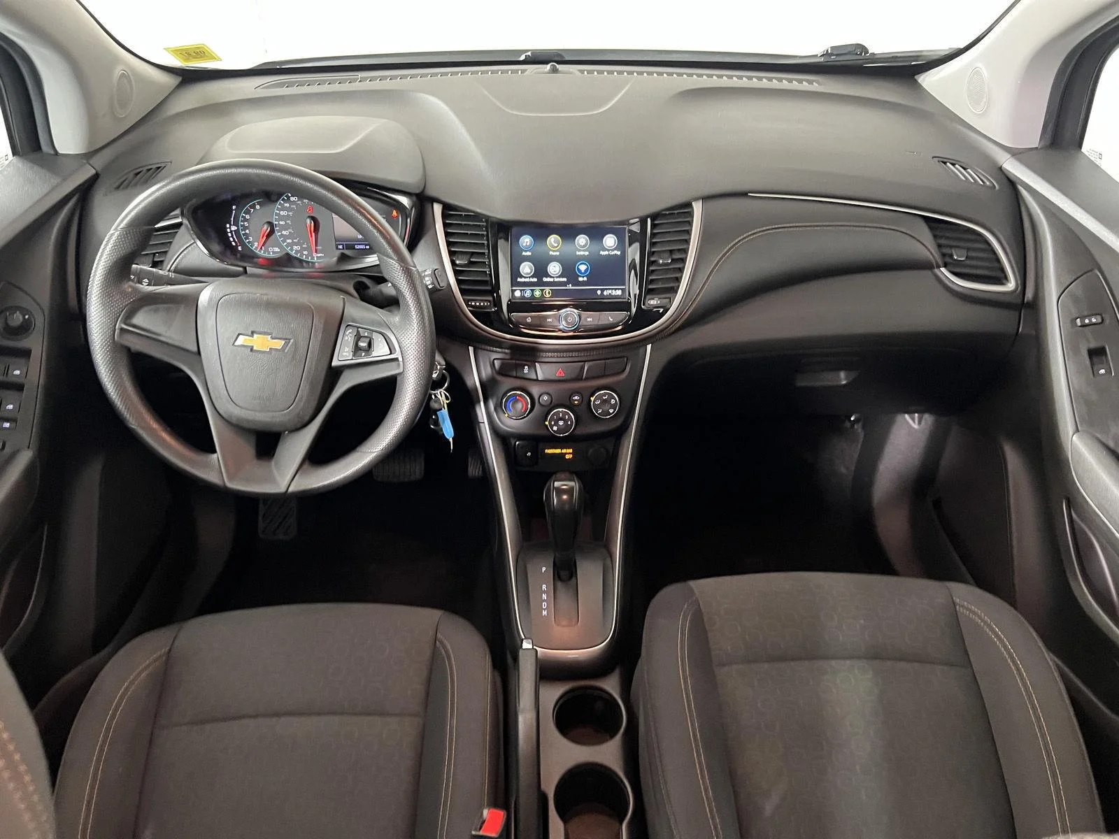 Used 2019 Summit White Chevrolet LS image 2