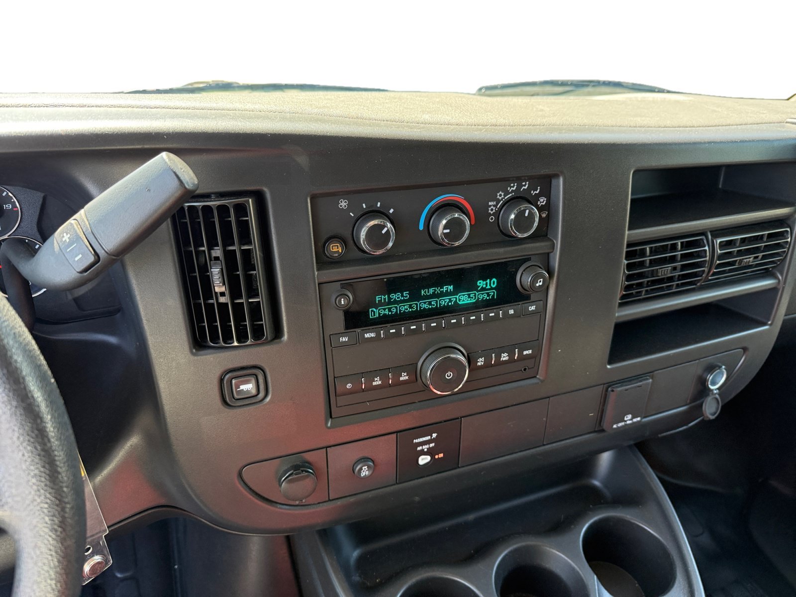 Used 2025 Summit White Chevrolet Work Van image 12