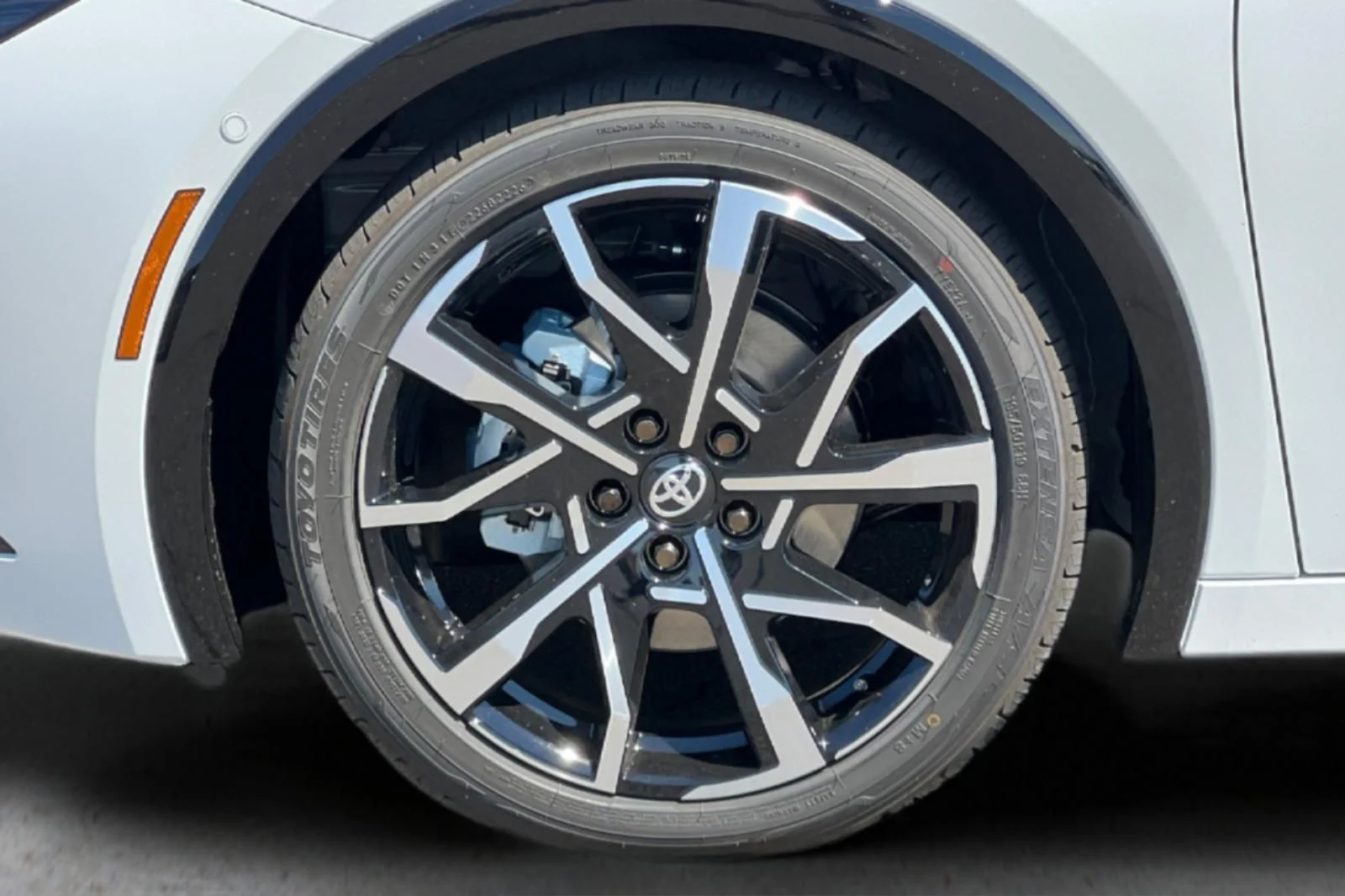 New 2027 Wind Chill Pearl Toyota XSE Premium image 32