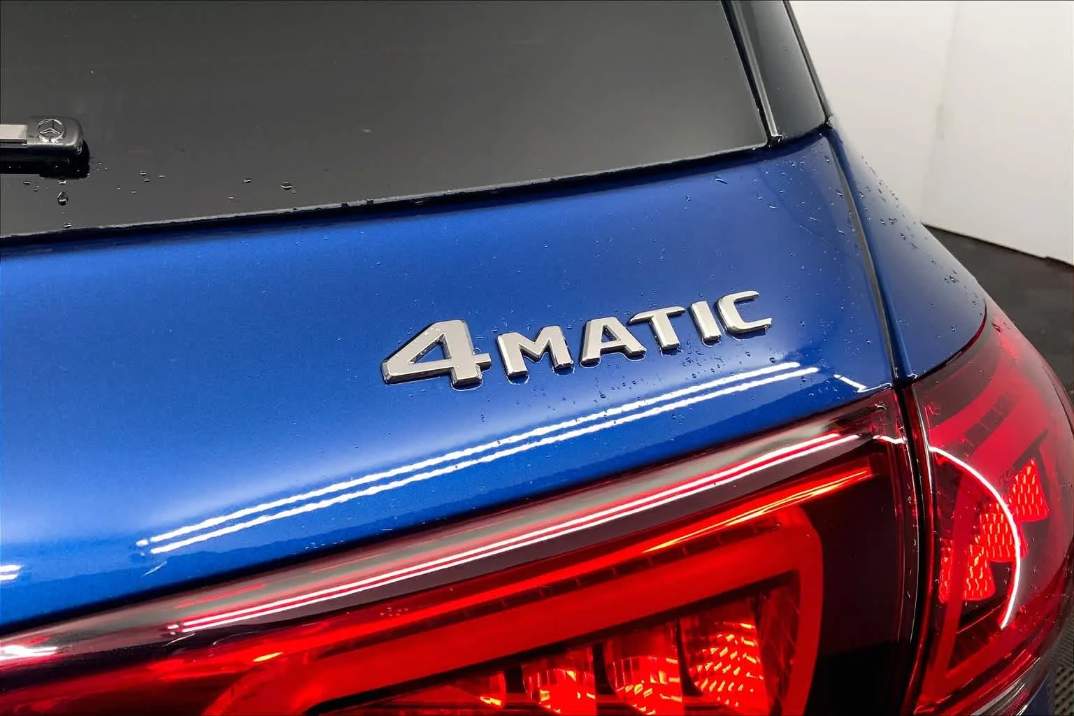 Certified Used 2022 Brilliant Blue Metallic Mercedes-Benz GLE 350 image 19