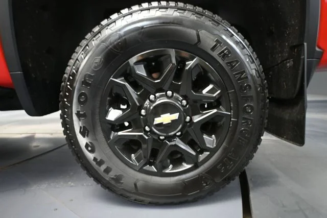 2024 Chevrolet Silverado 2500HD LTZ - Photo 10