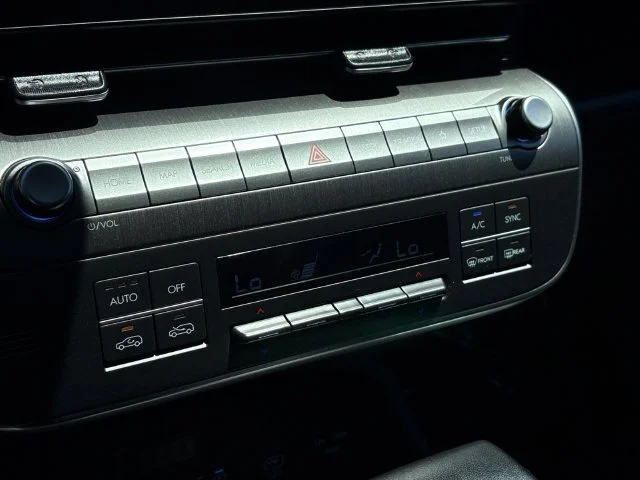 Used 2025 Ecotronic Gray Pearl Hyundai SEL image 23