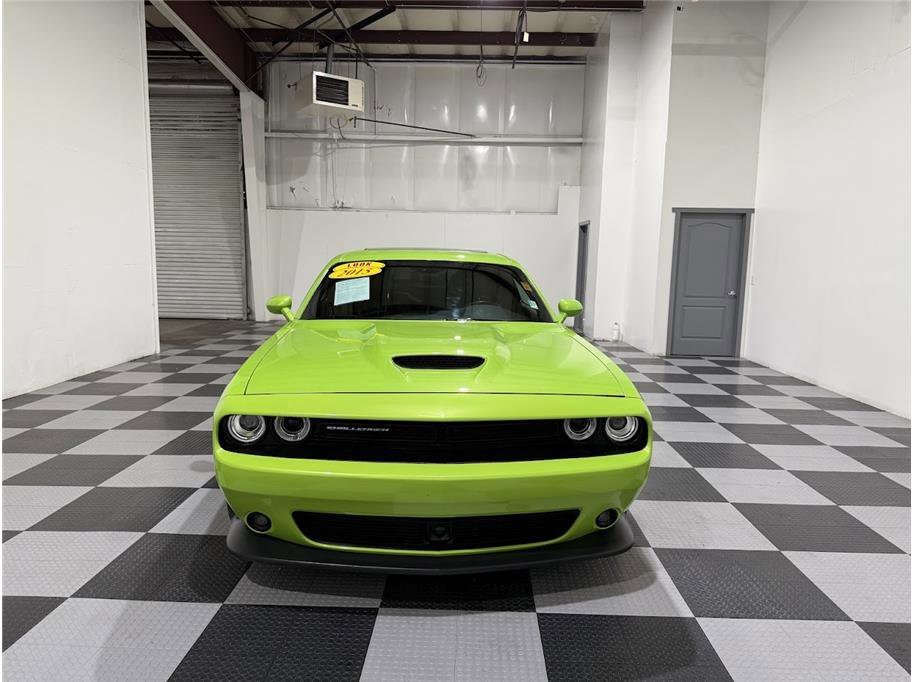 2015 Dodge Challenger SRT8 392 photo 3