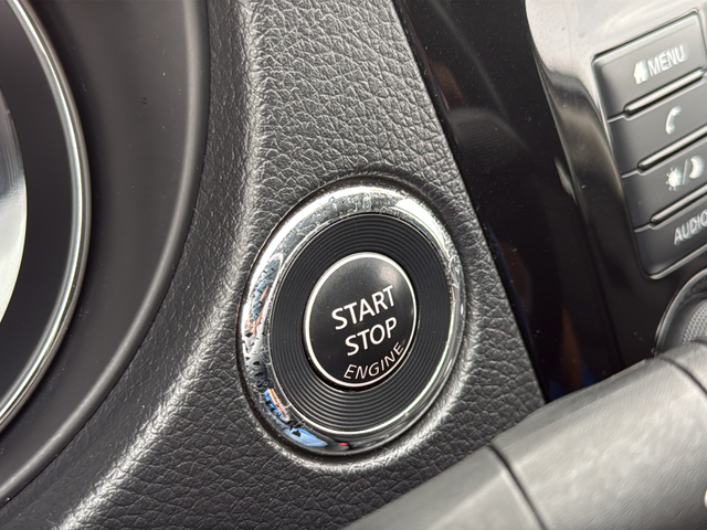Used 2018 Gray Nissan SV image 33