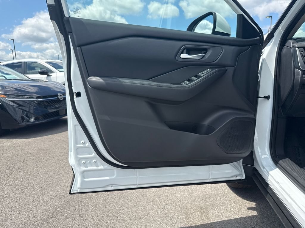 New 2026 White Nissan SV image 12
