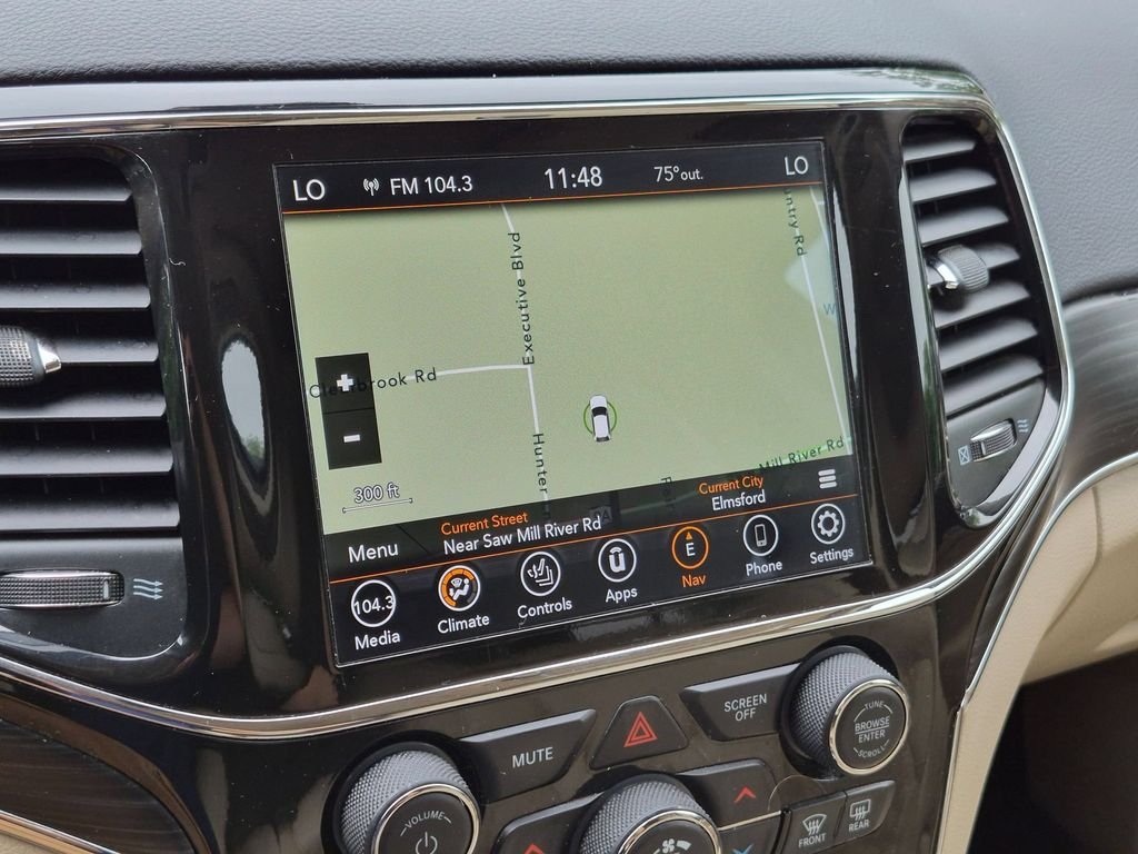 Used 2021 White Jeep Limited image 18