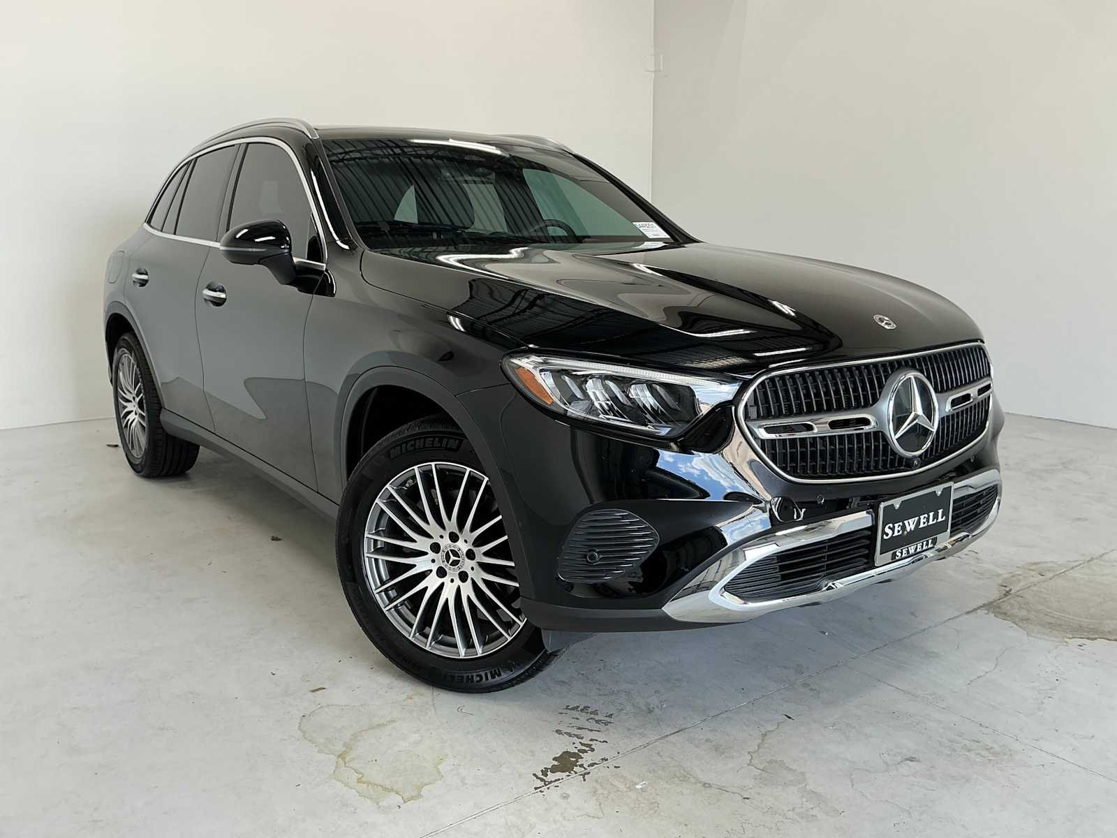 Certified Used 2026 Black Mercedes-Benz GLC 300 image 3