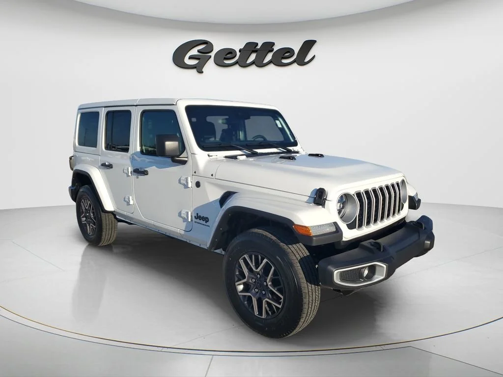 Used 2025 White Jeep 4-Door Sahara 4x4 image 3