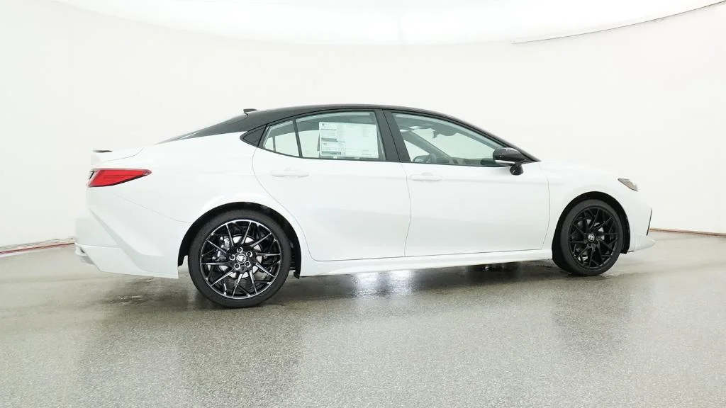New 2026 Wind Chill Pearl with Midnight Black Metallic roof Toyota XSE image 8