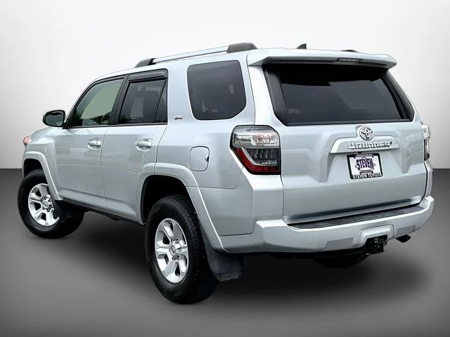 Used 2019 Silver Toyota SR5 image 4