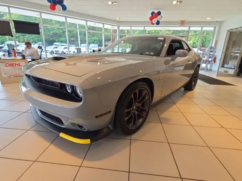 Used 2021 Gray Dodge R/T Scat Pack image 3