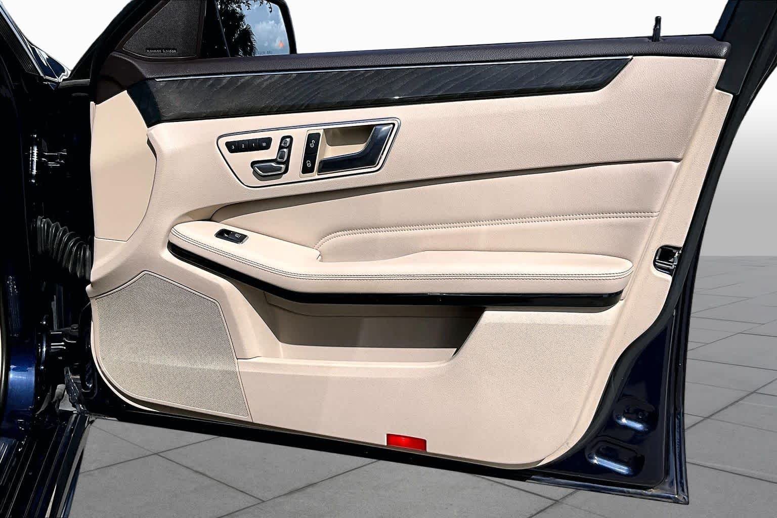 Used 2015 Lunar Blue Metallic Mercedes-Benz E 350 Sport image 21