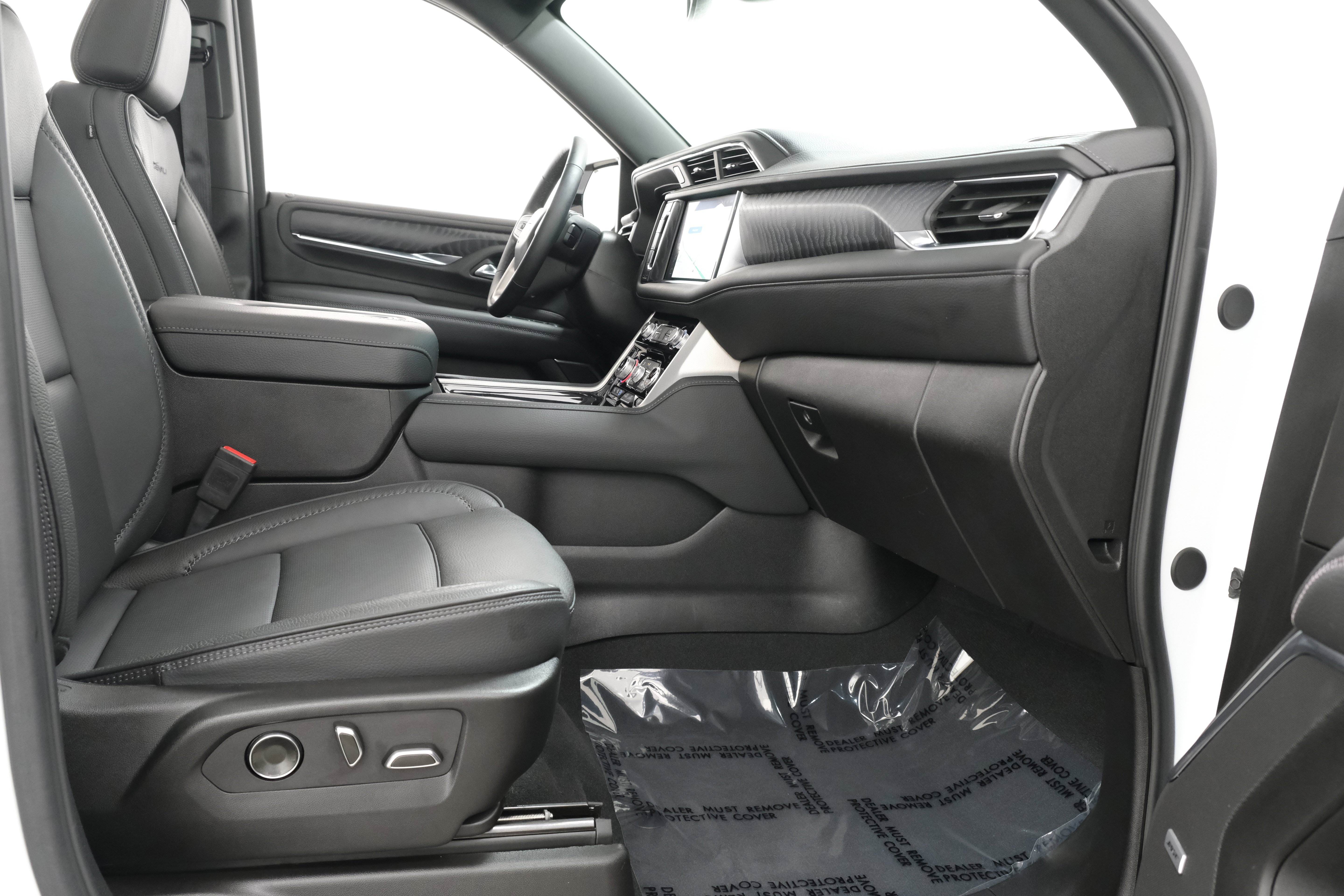 2024 GMC Yukon Denali - Photo 43