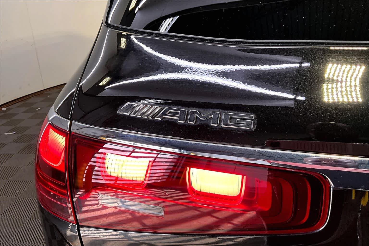 Certified Used 2025 Obsidian Black Metallic Mercedes-Benz AMG® GLS 63 image 33