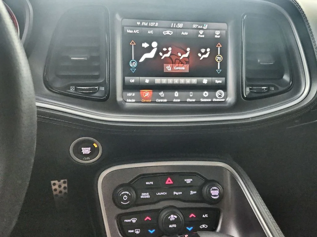 Used 2022 White Dodge R/T Scat Pack image 29