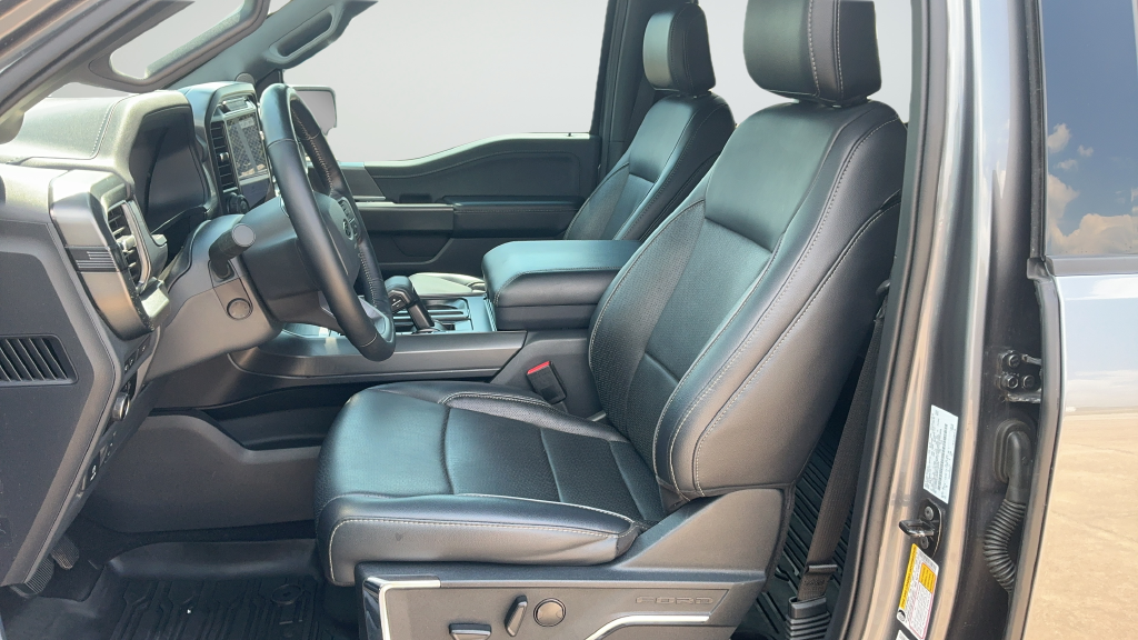 Used 2024 Gray Ford Lariat image 17