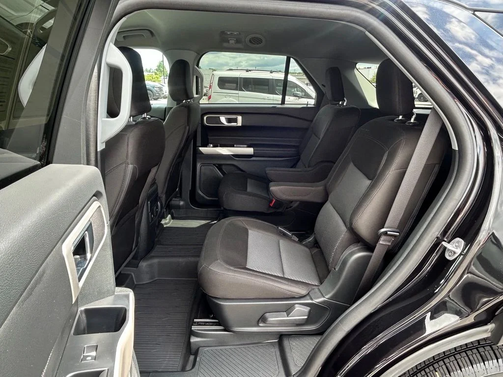 Certified Used 2024 Black Metallic Ford XLT image 19