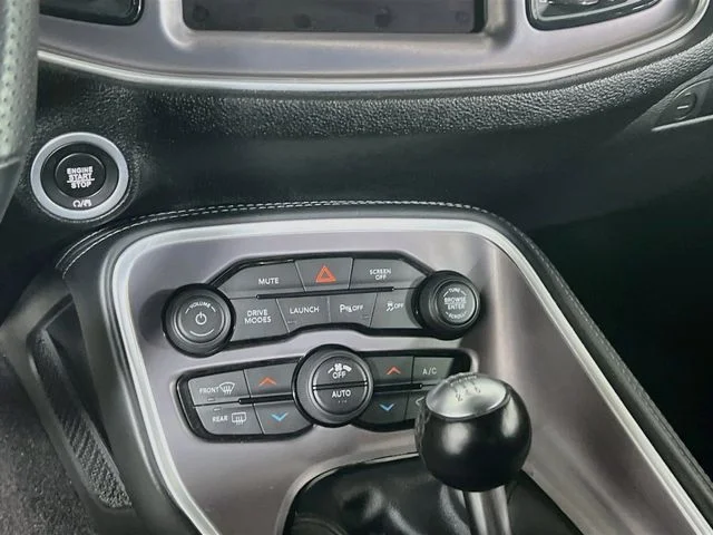 2022 Dodge Challenger R/T - Photo 9