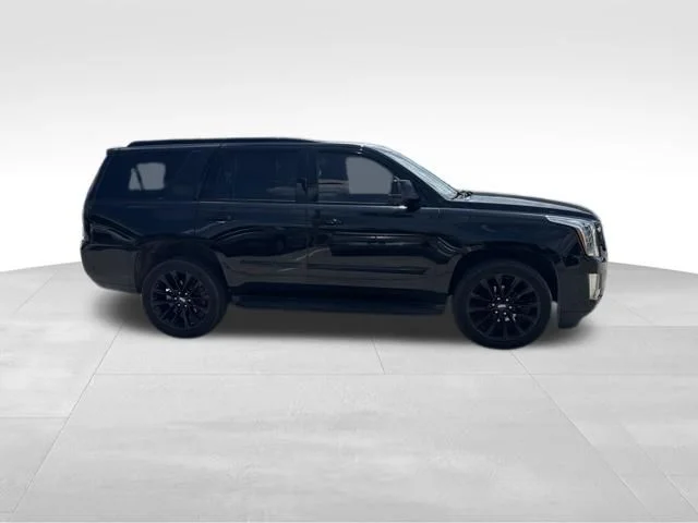 Used 2019 Black Cadillac Luxury image 6