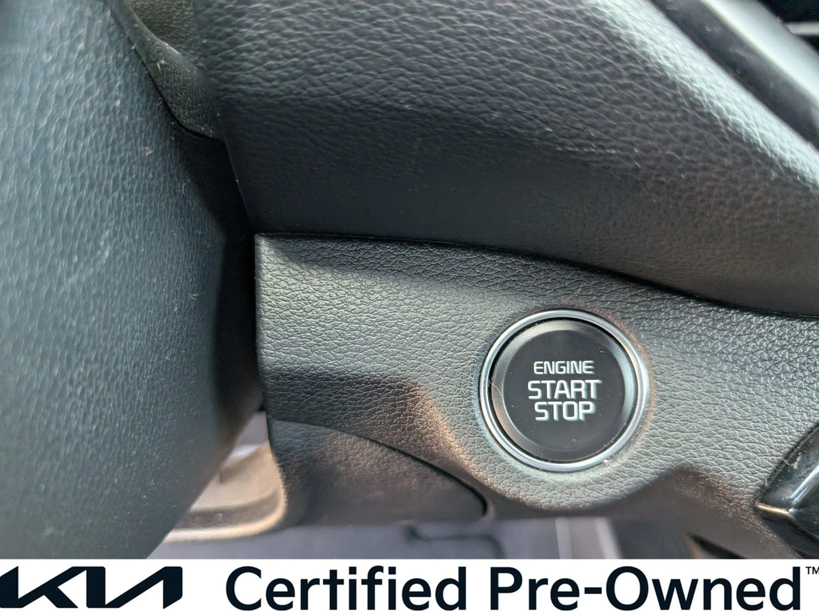 Used 2022 Currant Red Kia GT image 32
