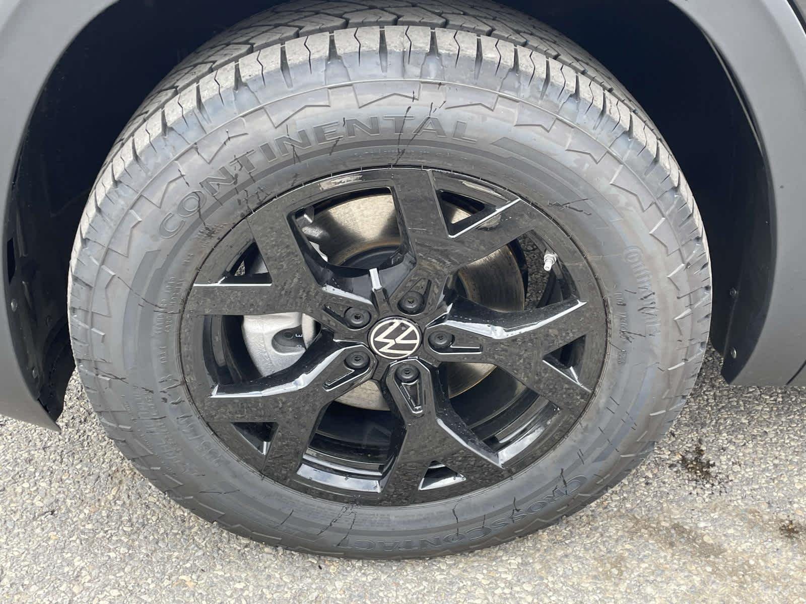 New 2026 Deep Black Pearl Volkswagen 2.0T Peak Edition image 12