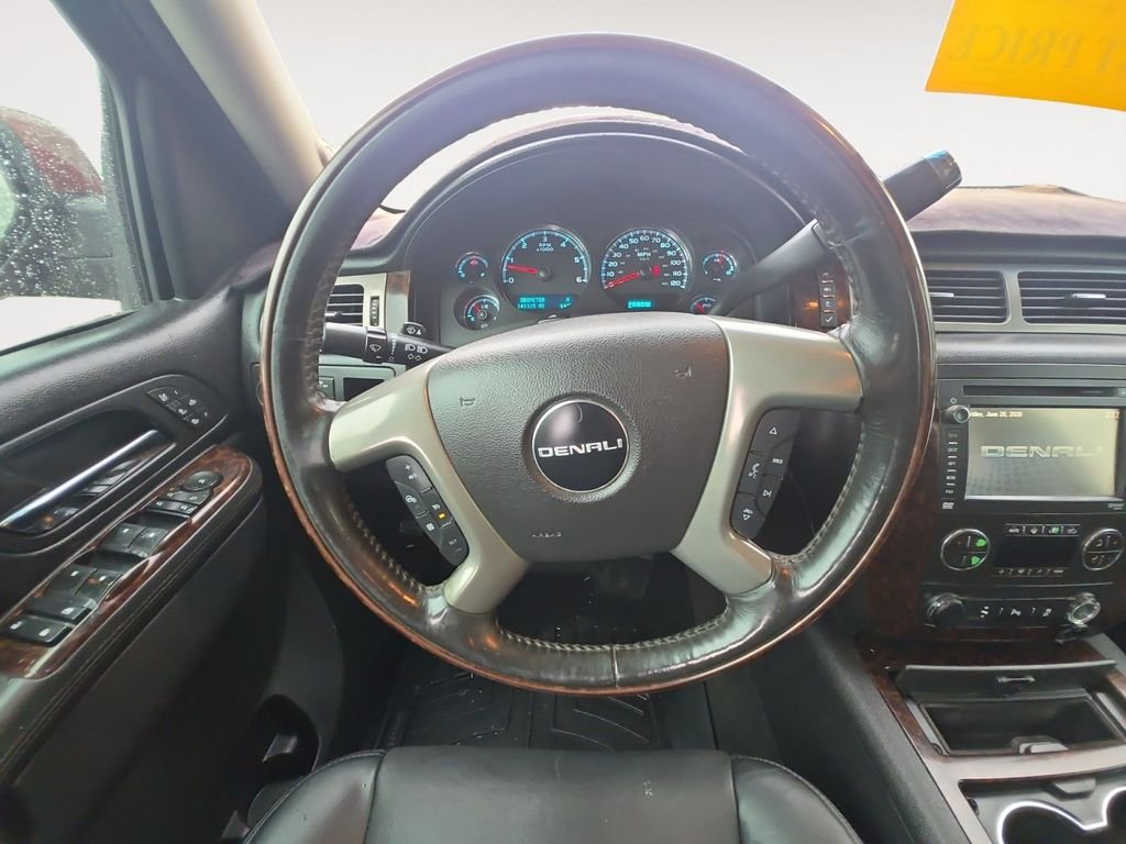 Used 2013 Red GMC Denali image 11