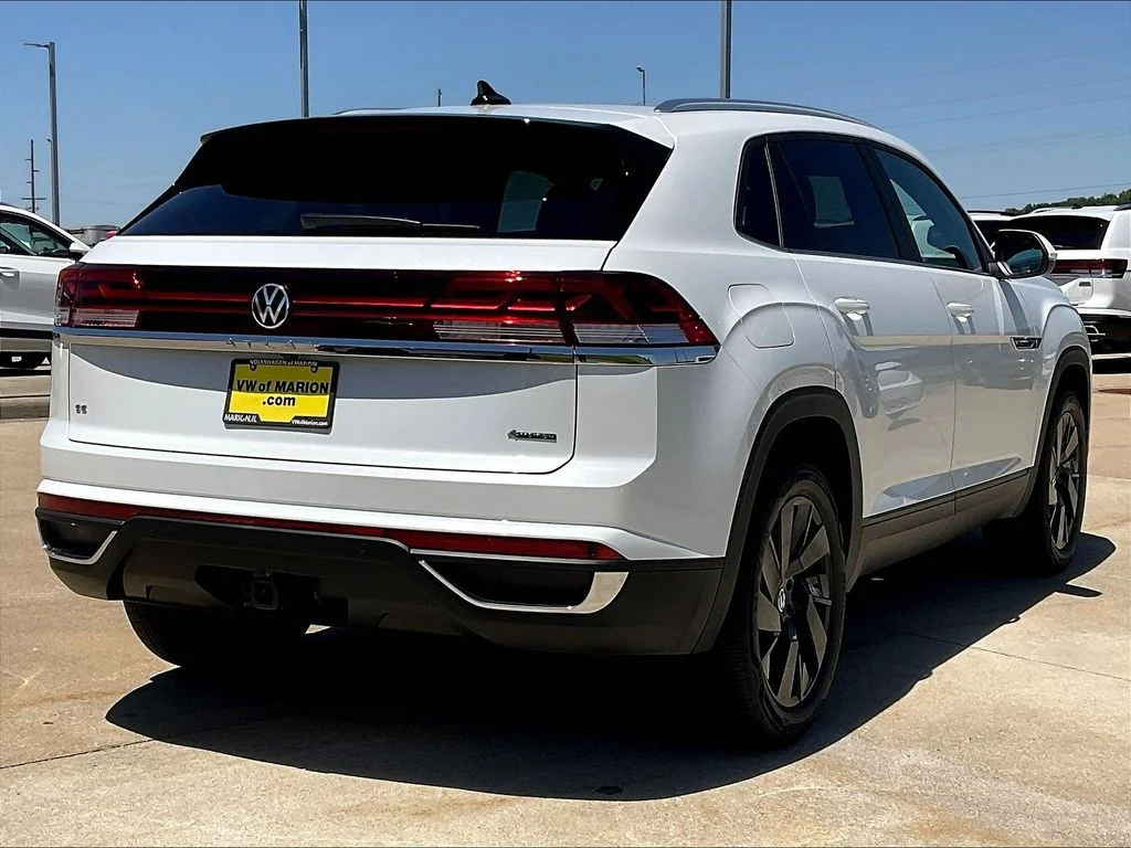 New 2026 White Volkswagen 2.0T SE w/Technology image 2