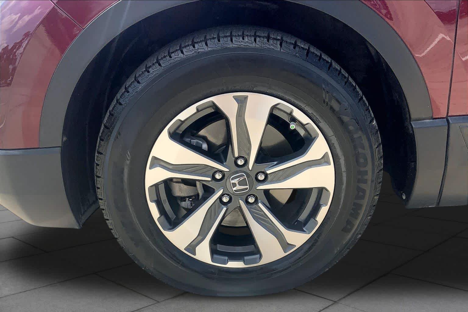 Used 2019 Basque Red Pearl II Honda LX image 11