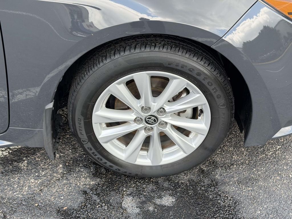 Certified Used 2025  Toyota LE image 26