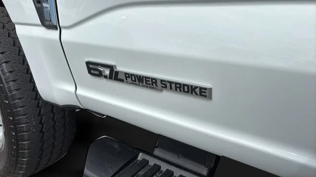 Used 2025  Ford XL image 37
