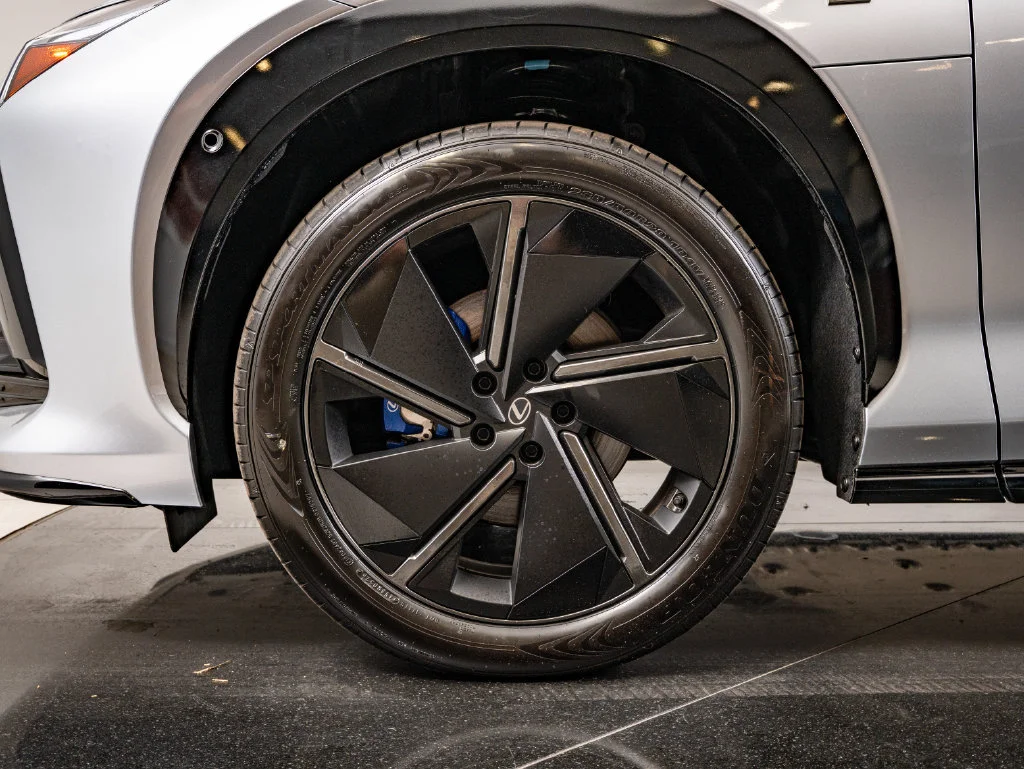New 2026 Onyx Black Lexus 550e F Sport image 13