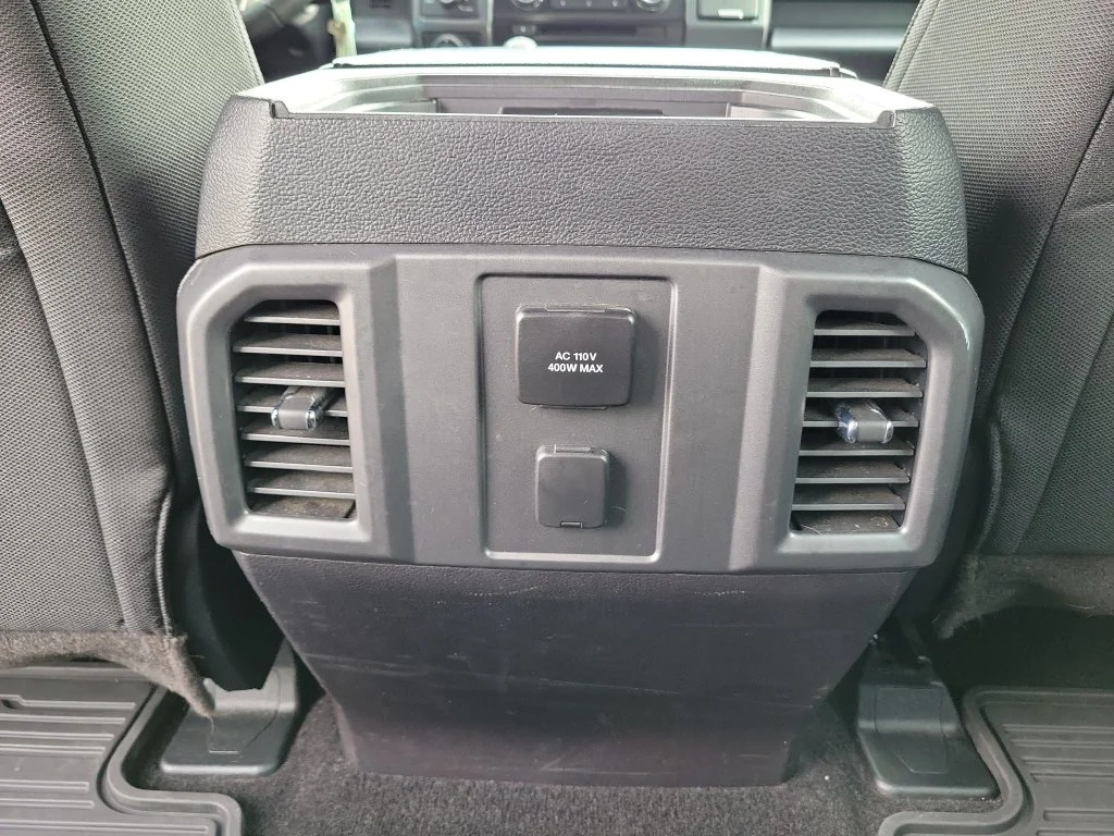 Used 2016 Red Ford XLT image 12