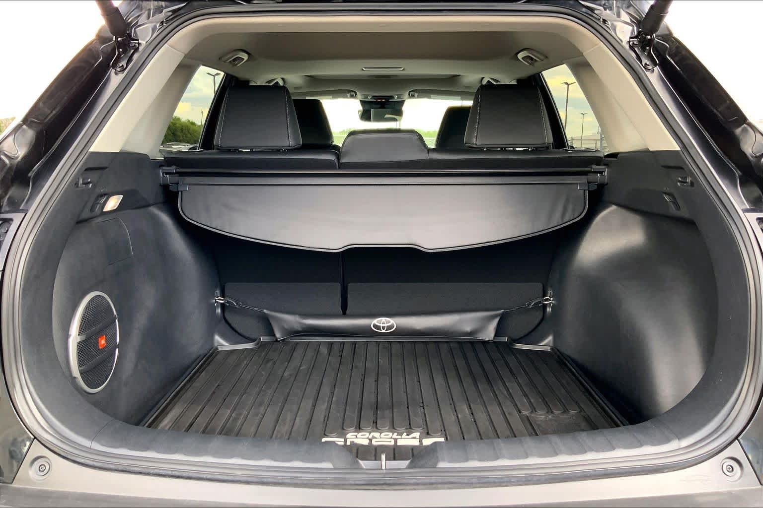 Used 2026 Jet Black Toyota XLE image 34