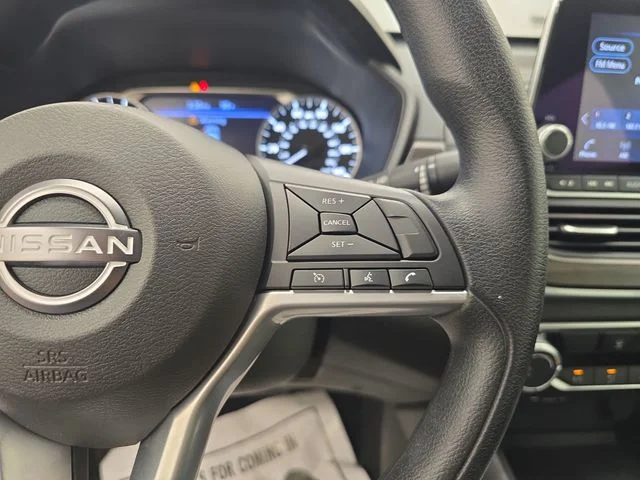 Used 2025 Super Black Clearcoat Nissan 2.5 SV image 30