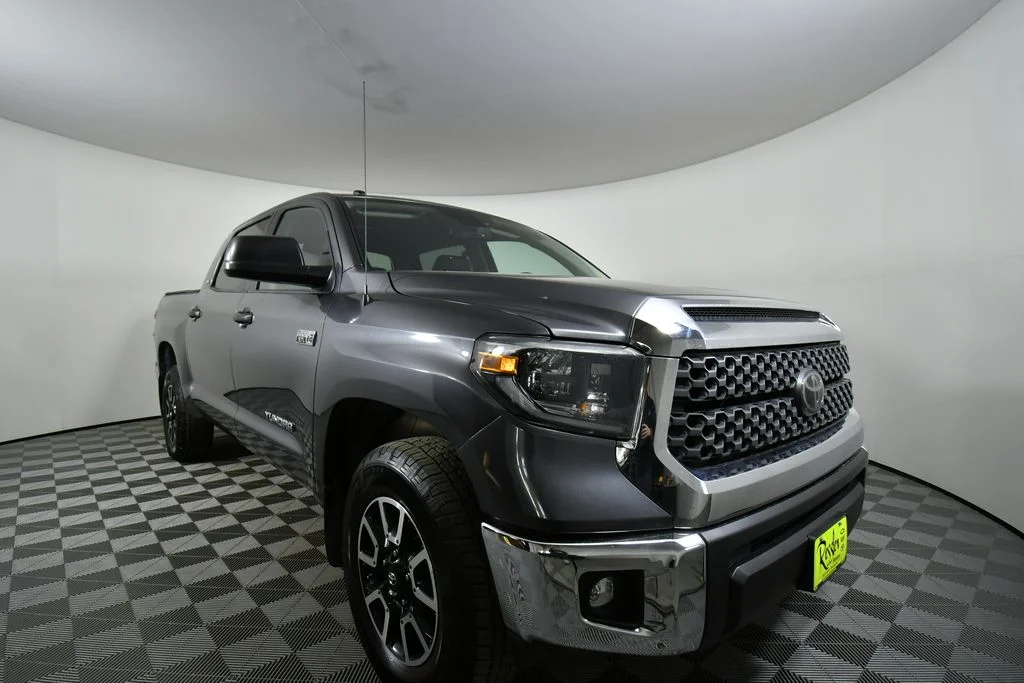 2019 Toyota Tundra SR5 - Photo 8